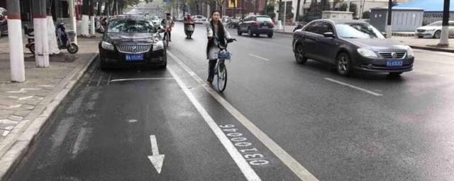 地磁停車怎么識(shí)別車牌？地磁感應(yīng)停車位如何讀取車牌-有駕